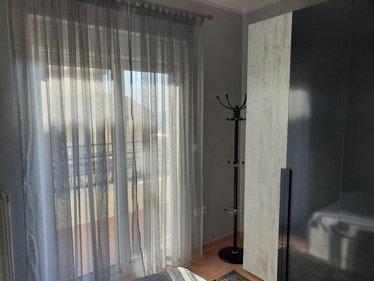 Theos Apartment Alexandroupolis Exteriör bild