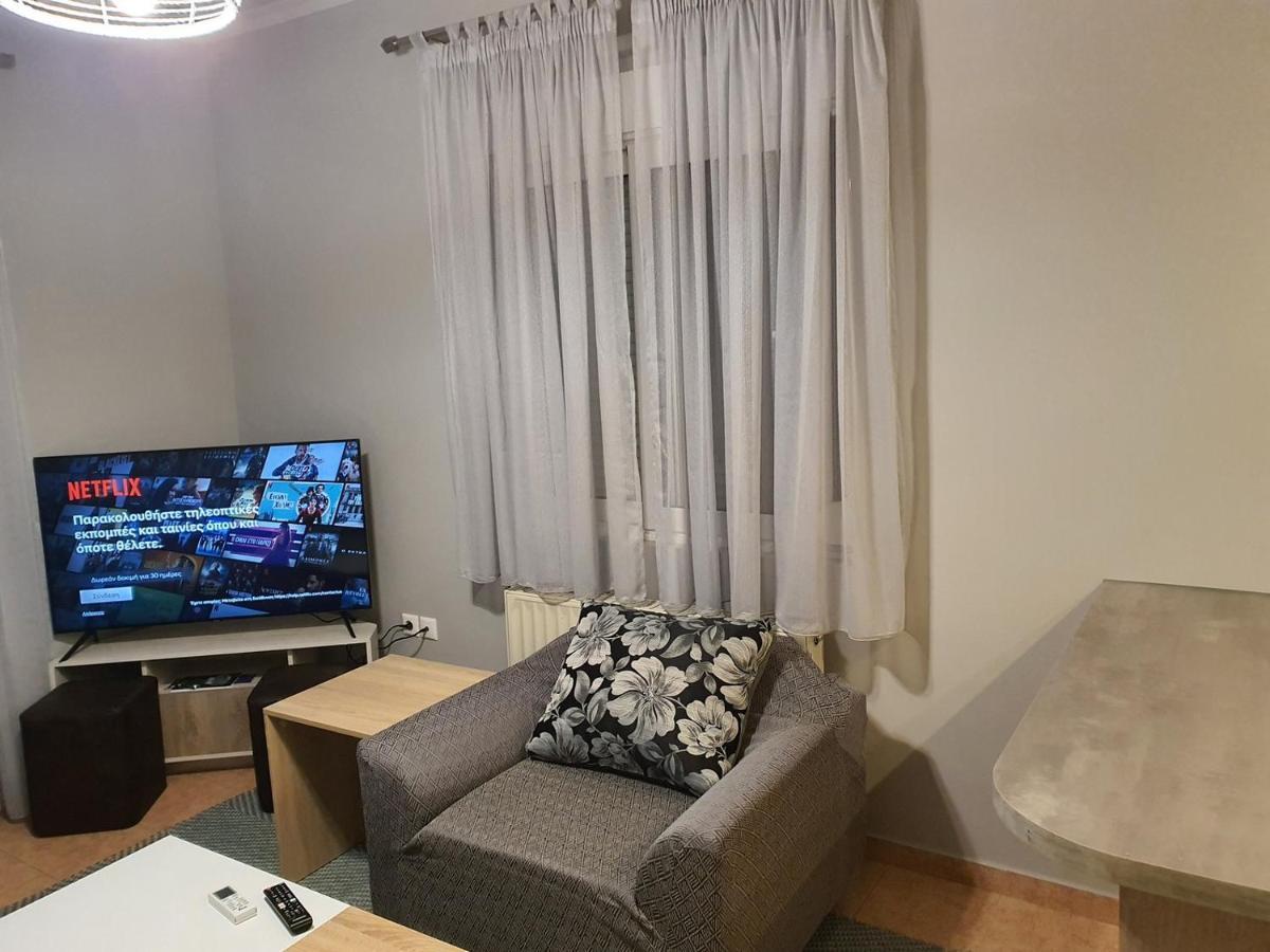 Theos Apartment Alexandroupolis Exteriör bild