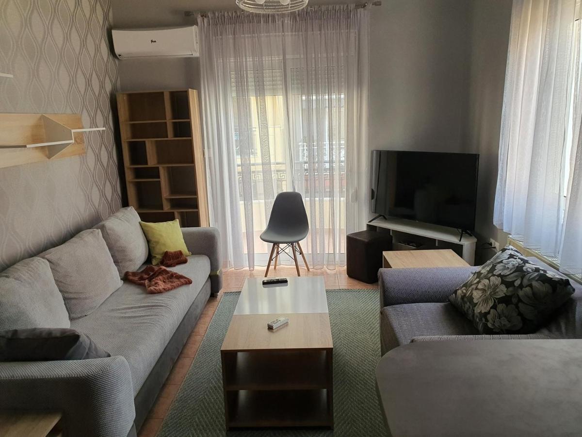 Theos Apartment Alexandroupolis Exteriör bild