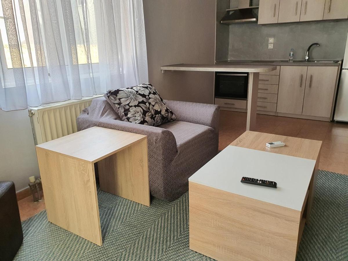 Theos Apartment Alexandroupolis Exteriör bild
