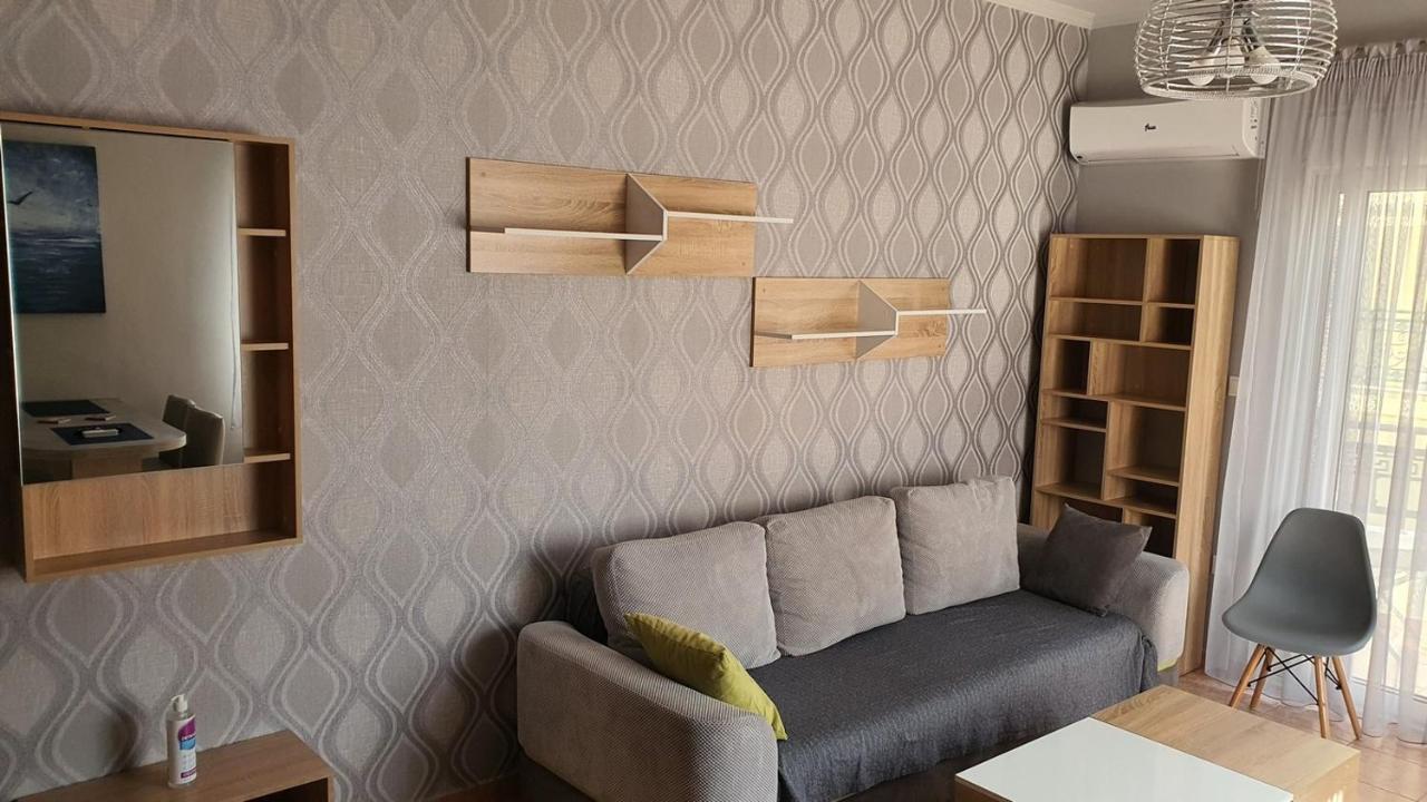 Theos Apartment Alexandroupolis Exteriör bild