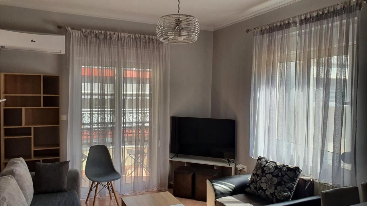 Theos Apartment Alexandroupolis Exteriör bild