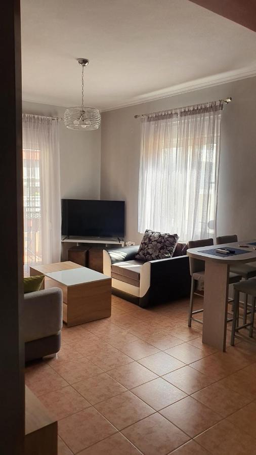 Theos Apartment Alexandroupolis Exteriör bild