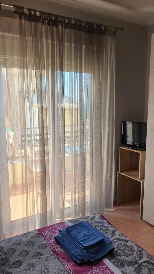 Theos Apartment Alexandroupolis Exteriör bild